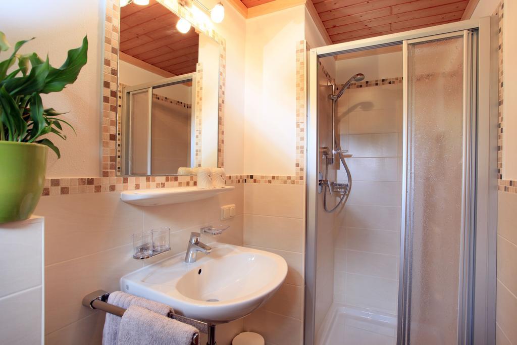 Haus Glanzern Apartamento Westendorf Quarto foto